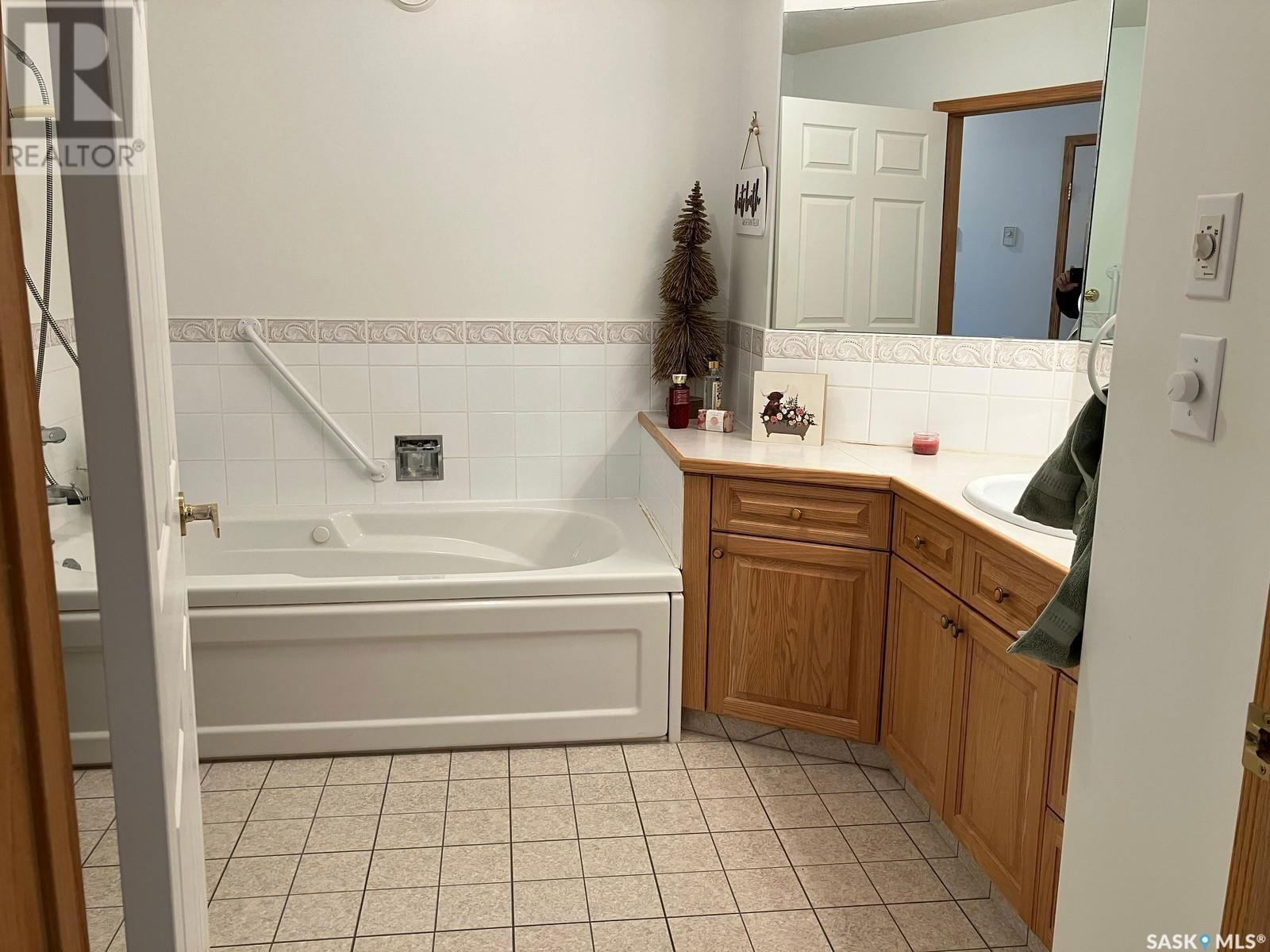 324 5TH STREET Image 19