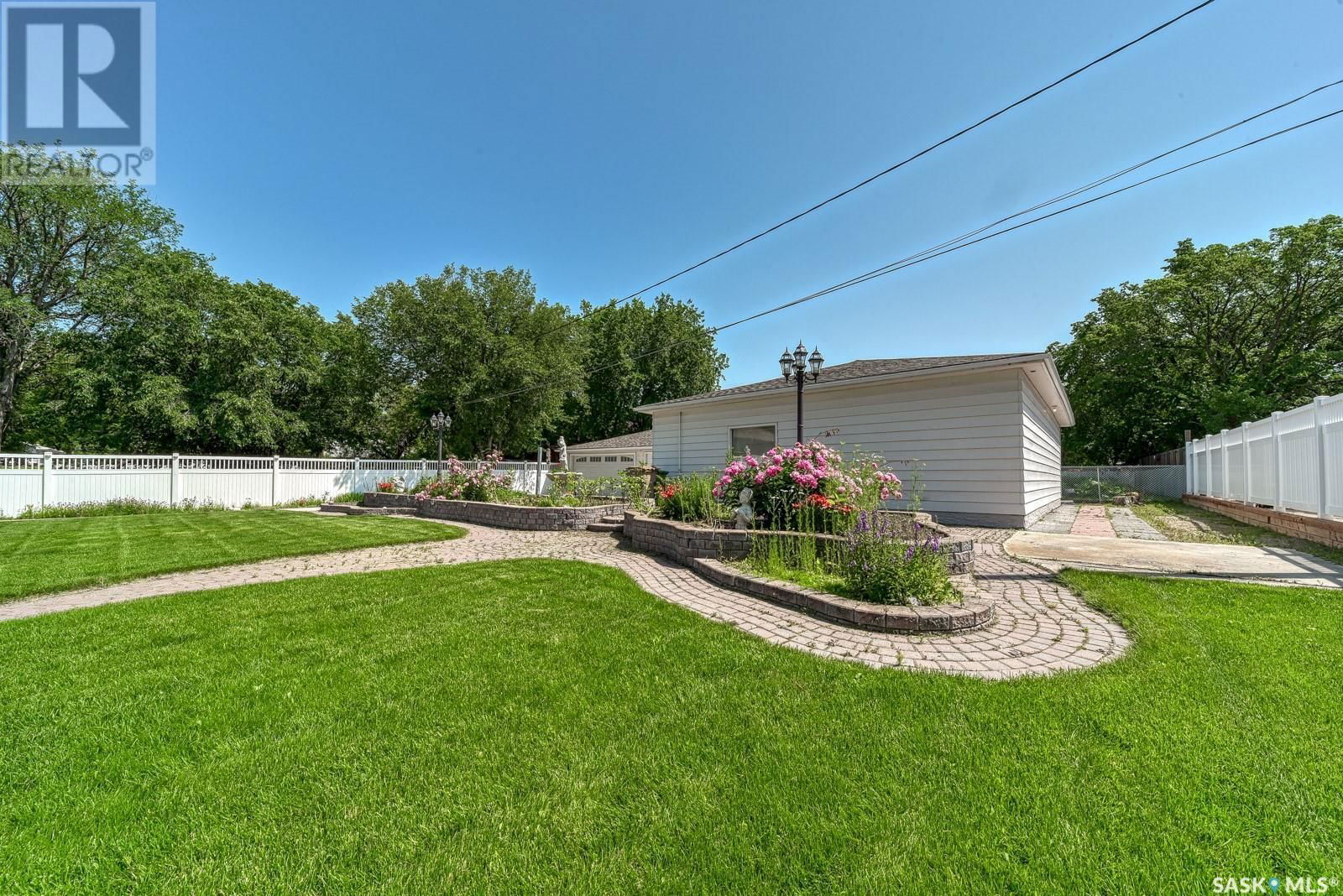 251 HALIFAX STREET Image 5