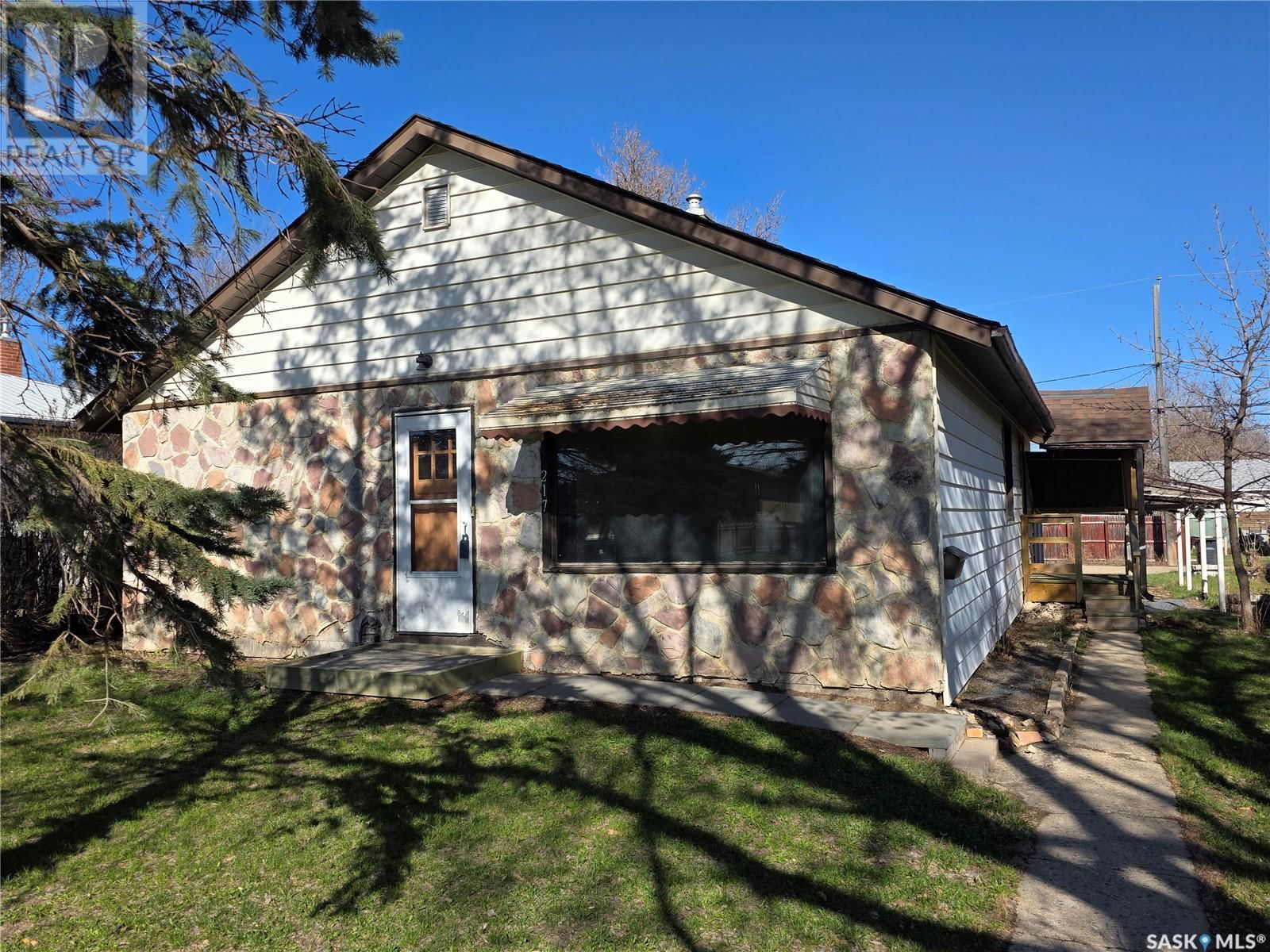 217 9TH AVENUE Image 32
