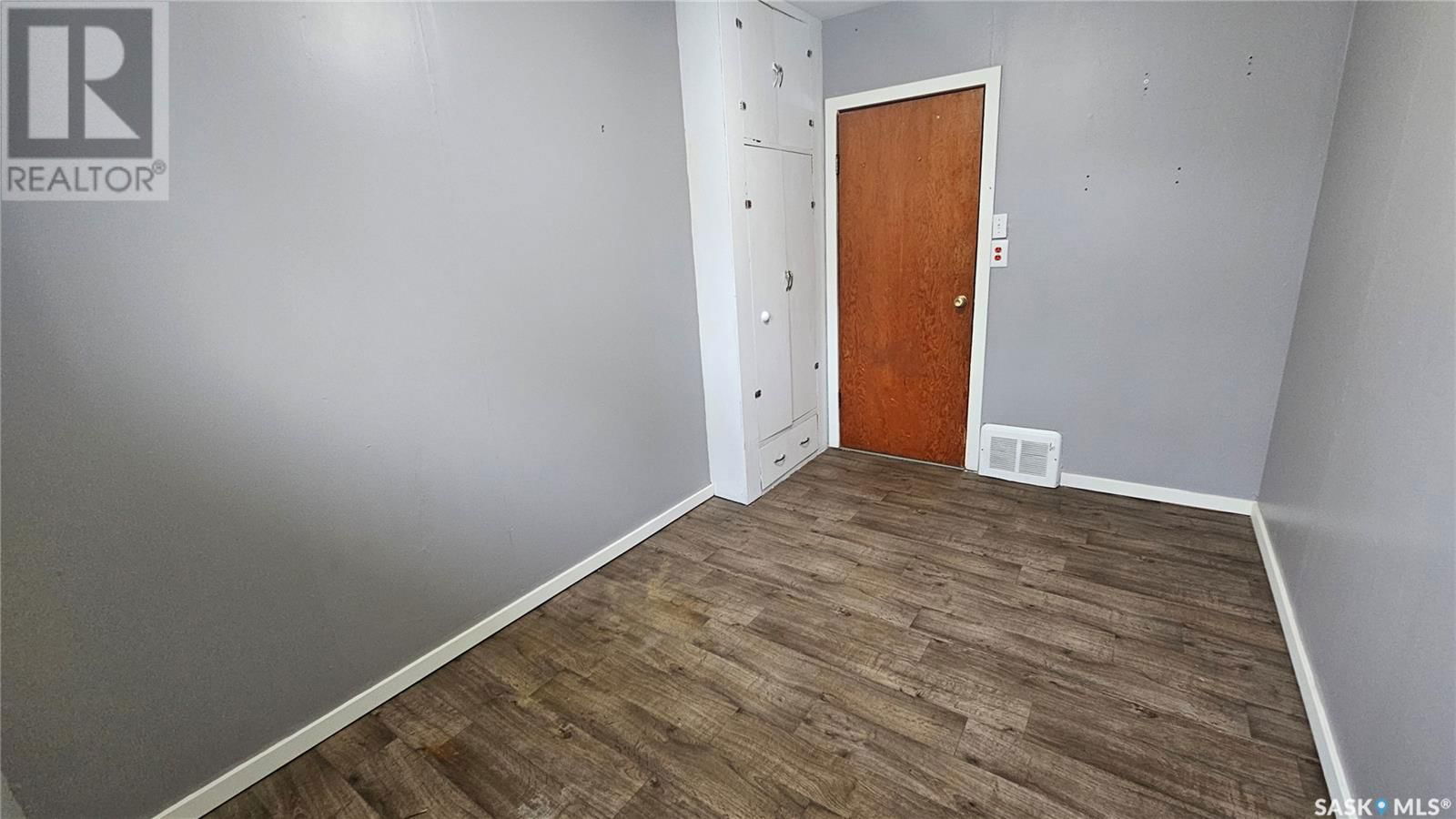 217 9TH AVENUE Image 6