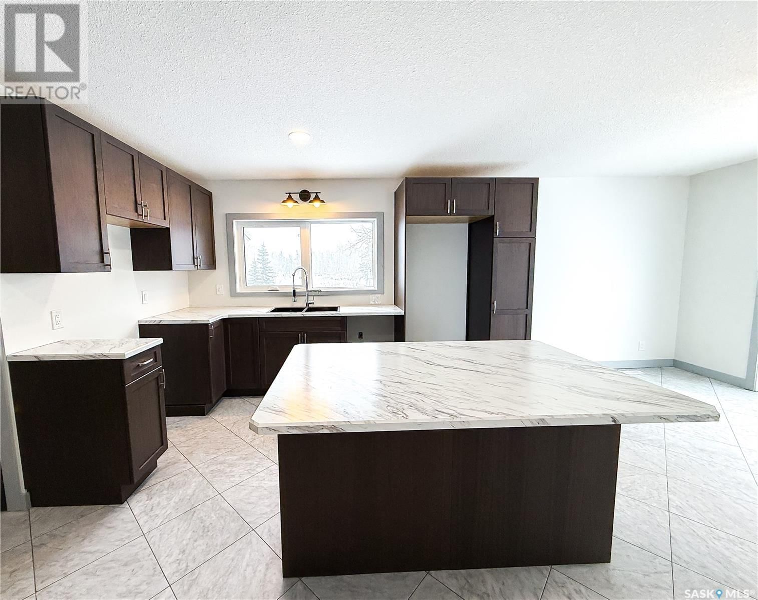FRIESEN ACREAGE Image 21
