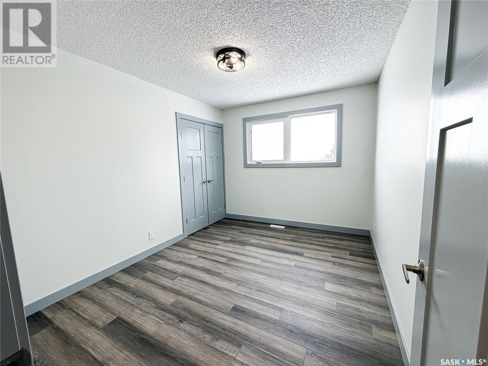 FRIESEN ACREAGE Image 30