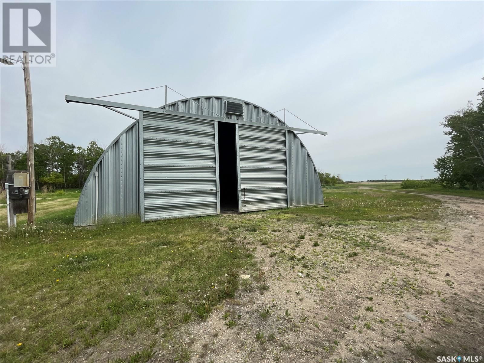 FRIESEN ACREAGE Image 8