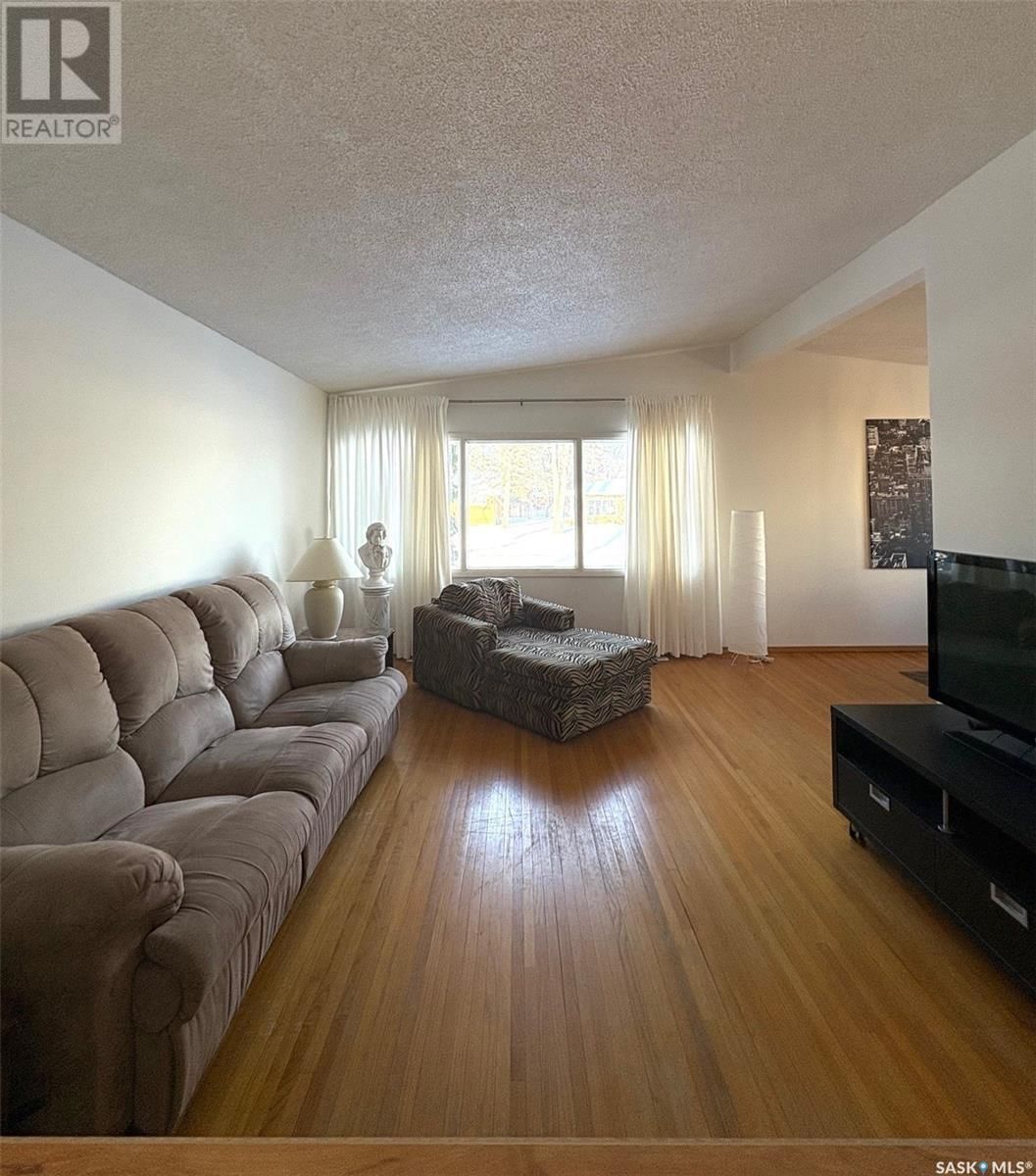 1125 BROADVIEW ROAD Image 8