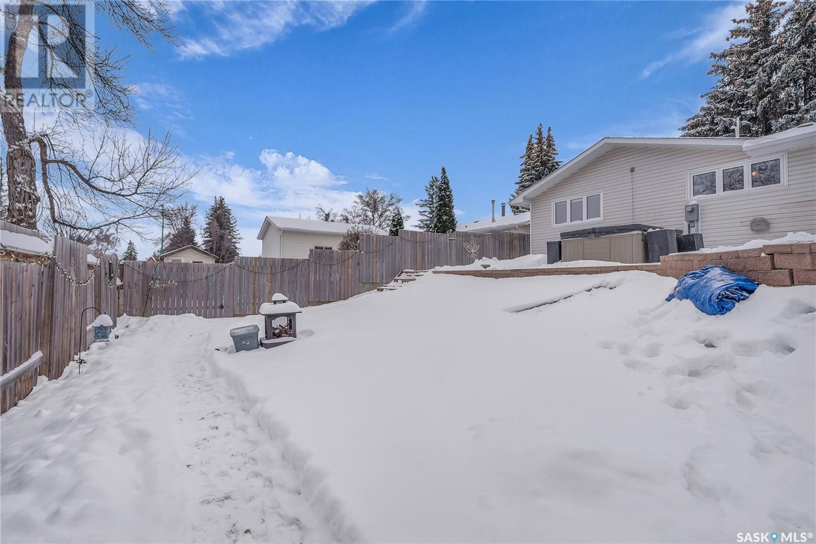 351 Nahanni DRIVE Image 41