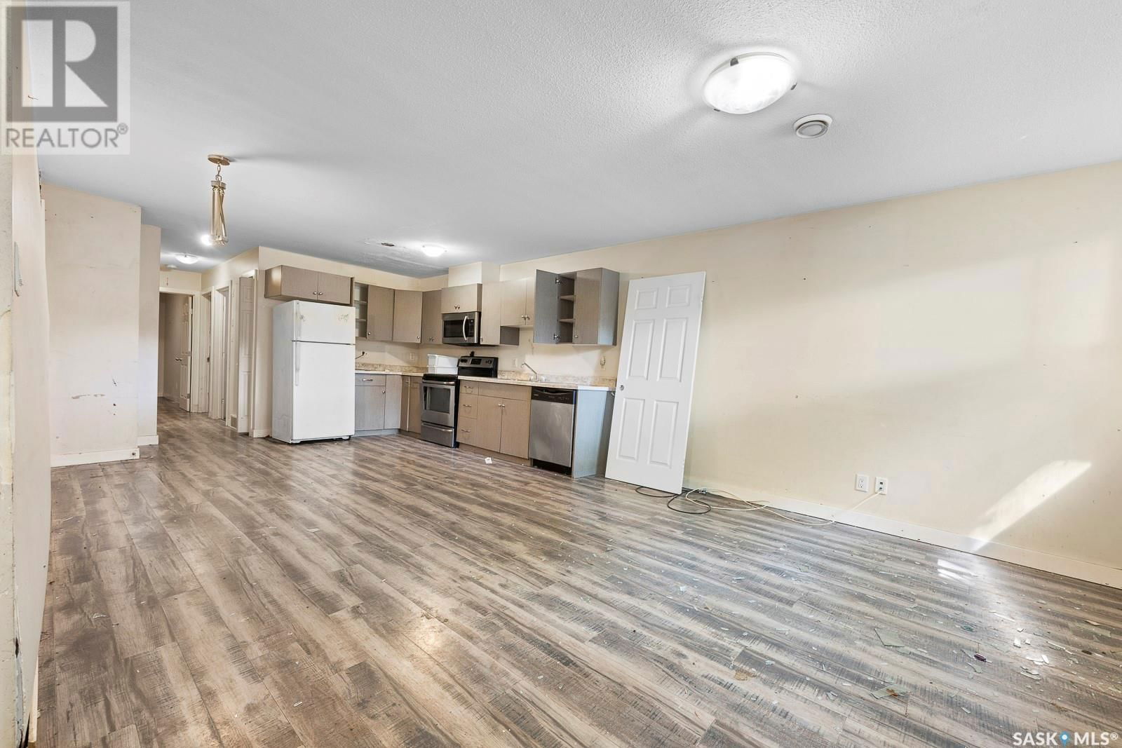 1236 Rae Street Regina, Saskatchewan