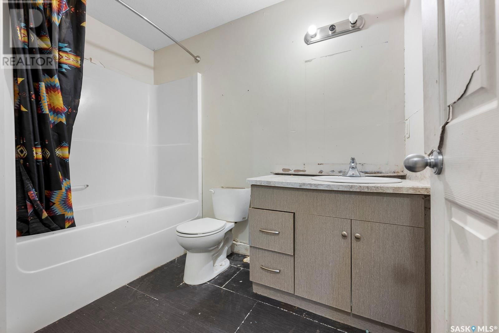 1236 Rae Street Regina, Saskatchewan