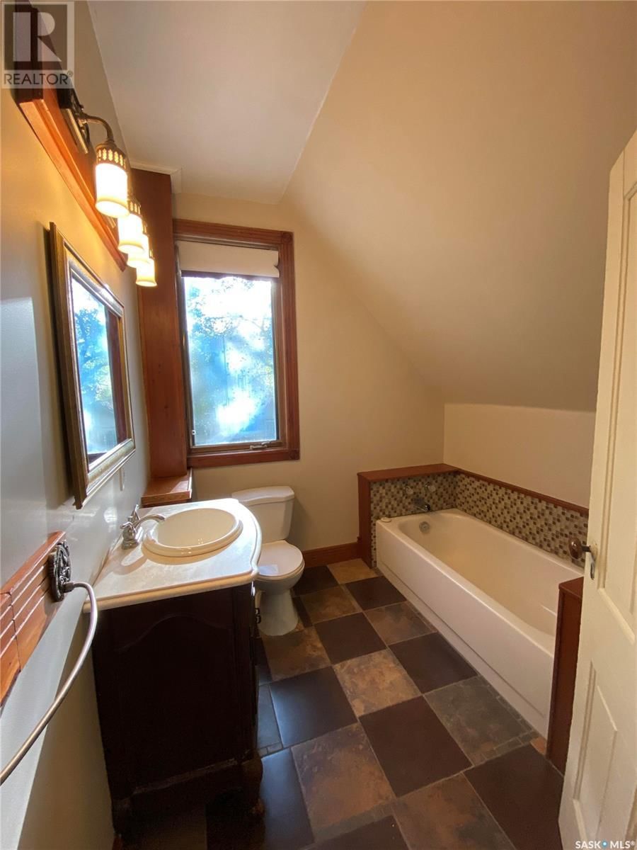 74 THIRD AVENUE Image 15