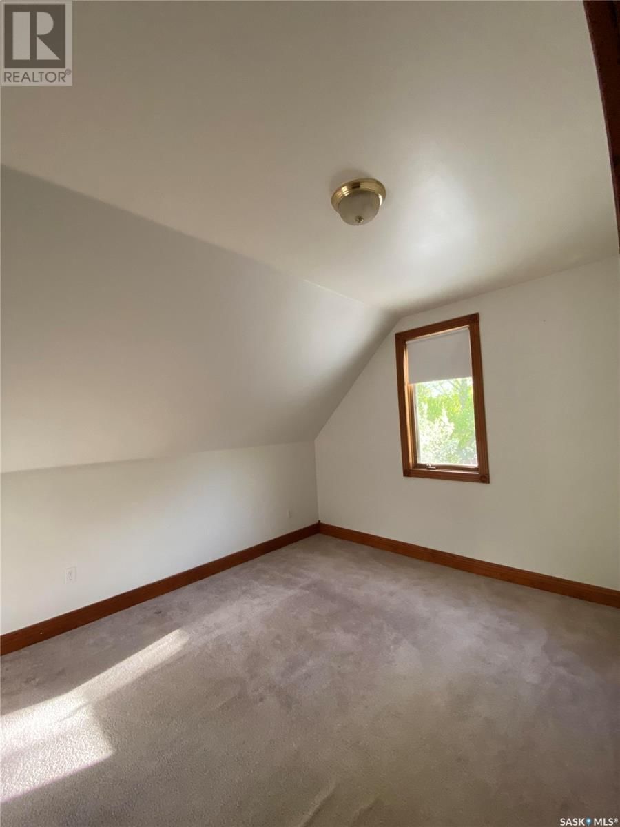 74 THIRD AVENUE Image 17