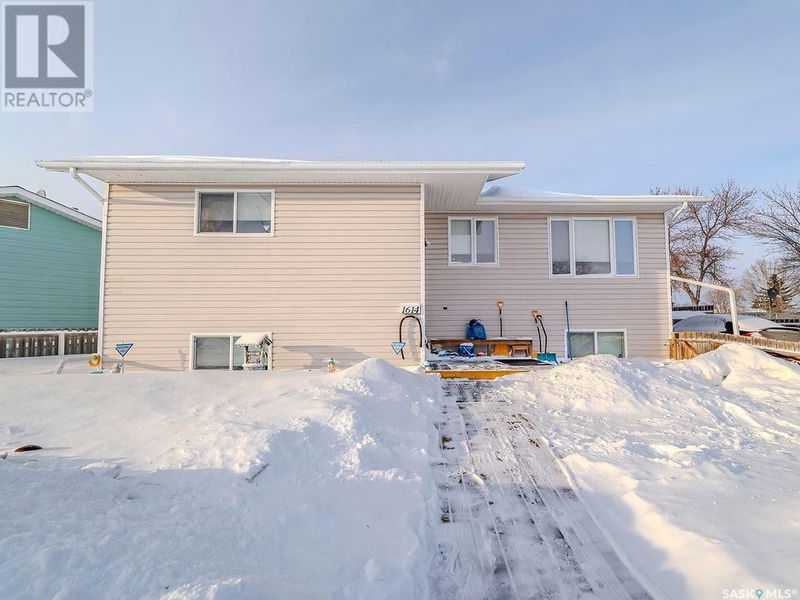 1614 Muir Drive Prince Albert, Saskatchewan