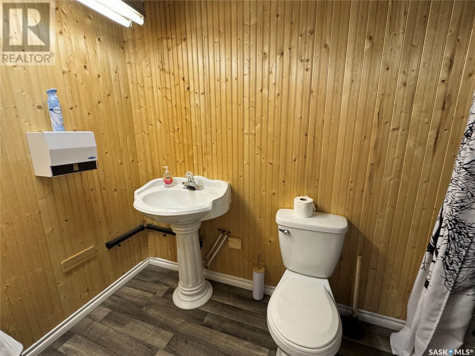 104 2ND AVENUE Image 11