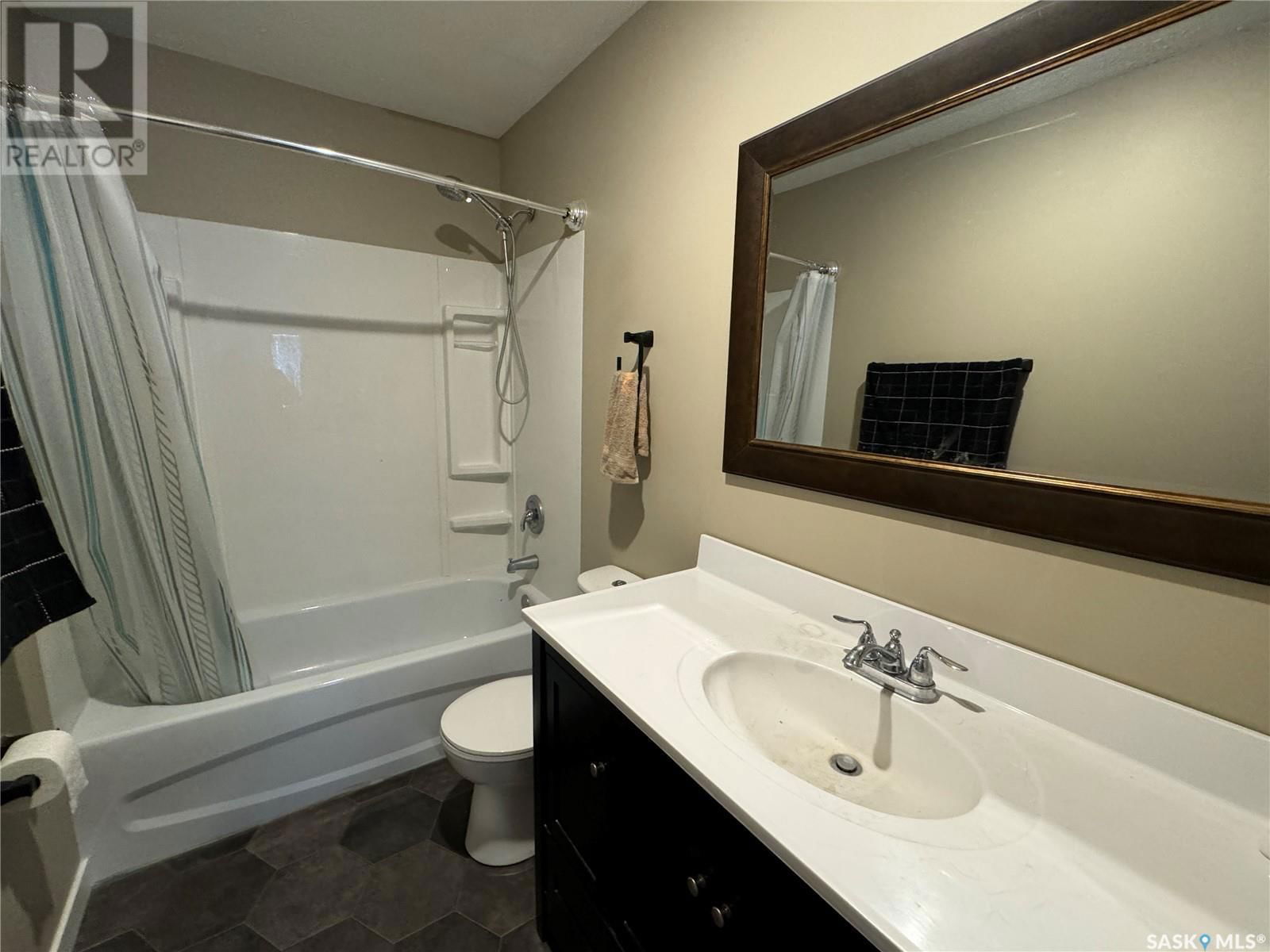 104 2ND AVENUE Image 21