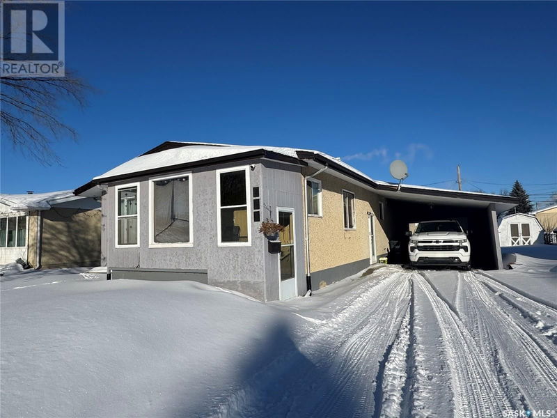 460 29th Street E Prince Albert, Saskatchewan