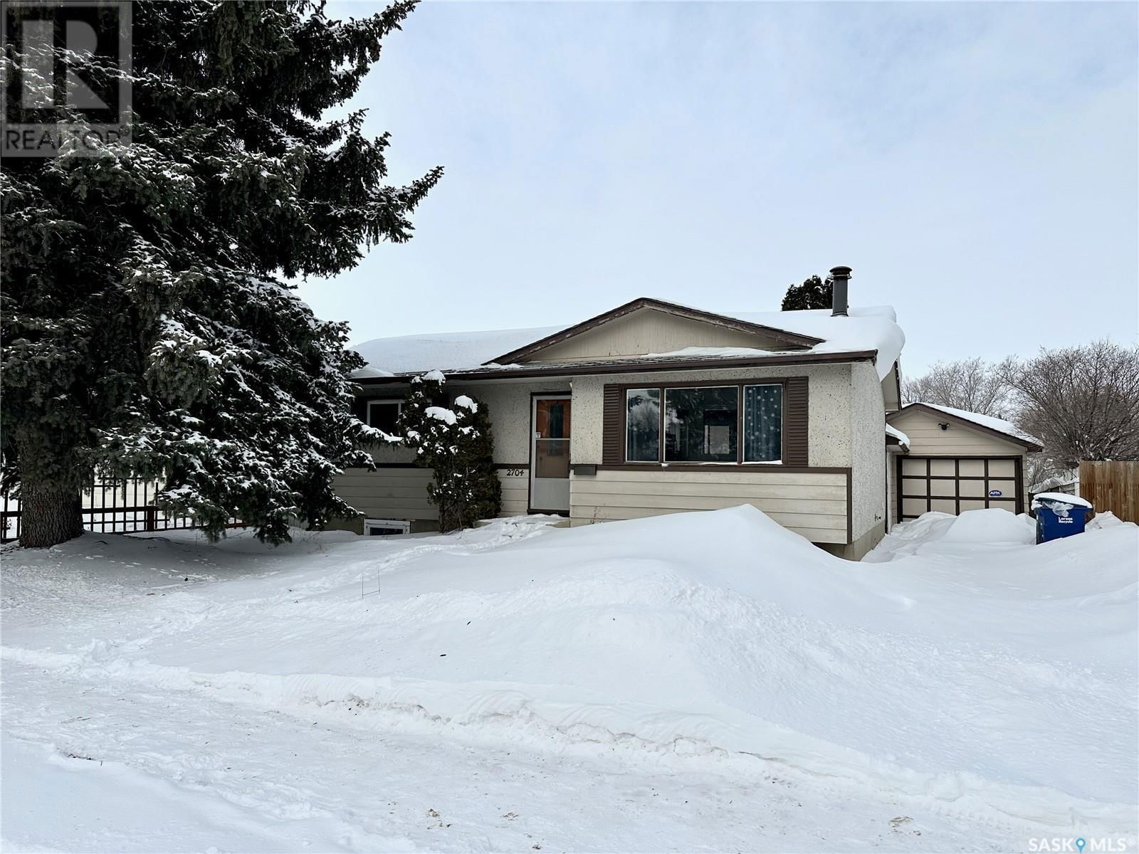 2704 33rd Street W Saskatoon, Saskatchewan