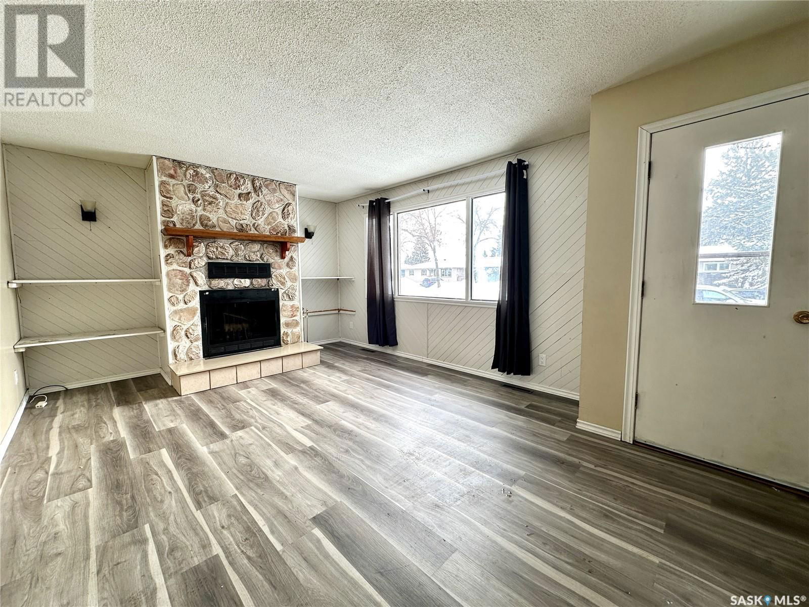 2704 33rd Street W Saskatoon, Saskatchewan