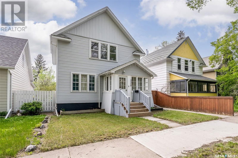 1158 Henleaze Avenue Moose Jaw, Saskatchewan