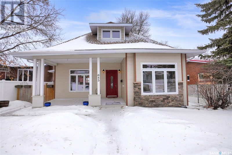 645 Hochelaga Street W Moose Jaw, Saskatchewan