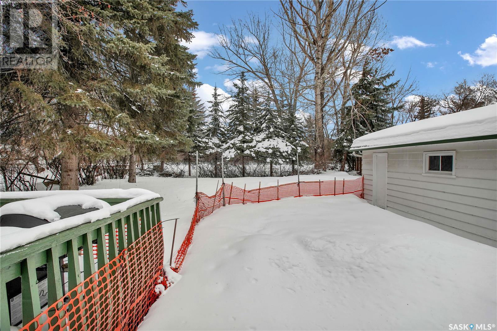 53 Sparling Crescent Saskatoon, Saskatchewan