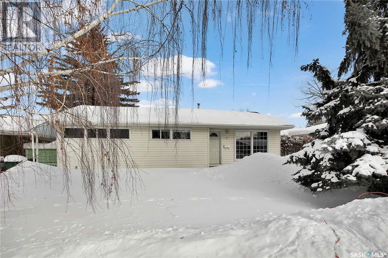 7 Fraser Crescent Saskatoon, Saskatchewan