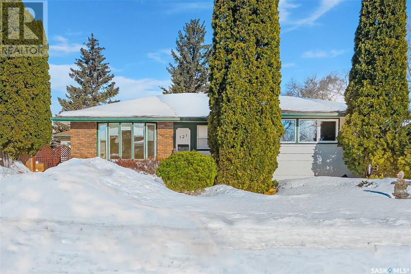 121 Anderson Crescent Saskatoon, Saskatchewan