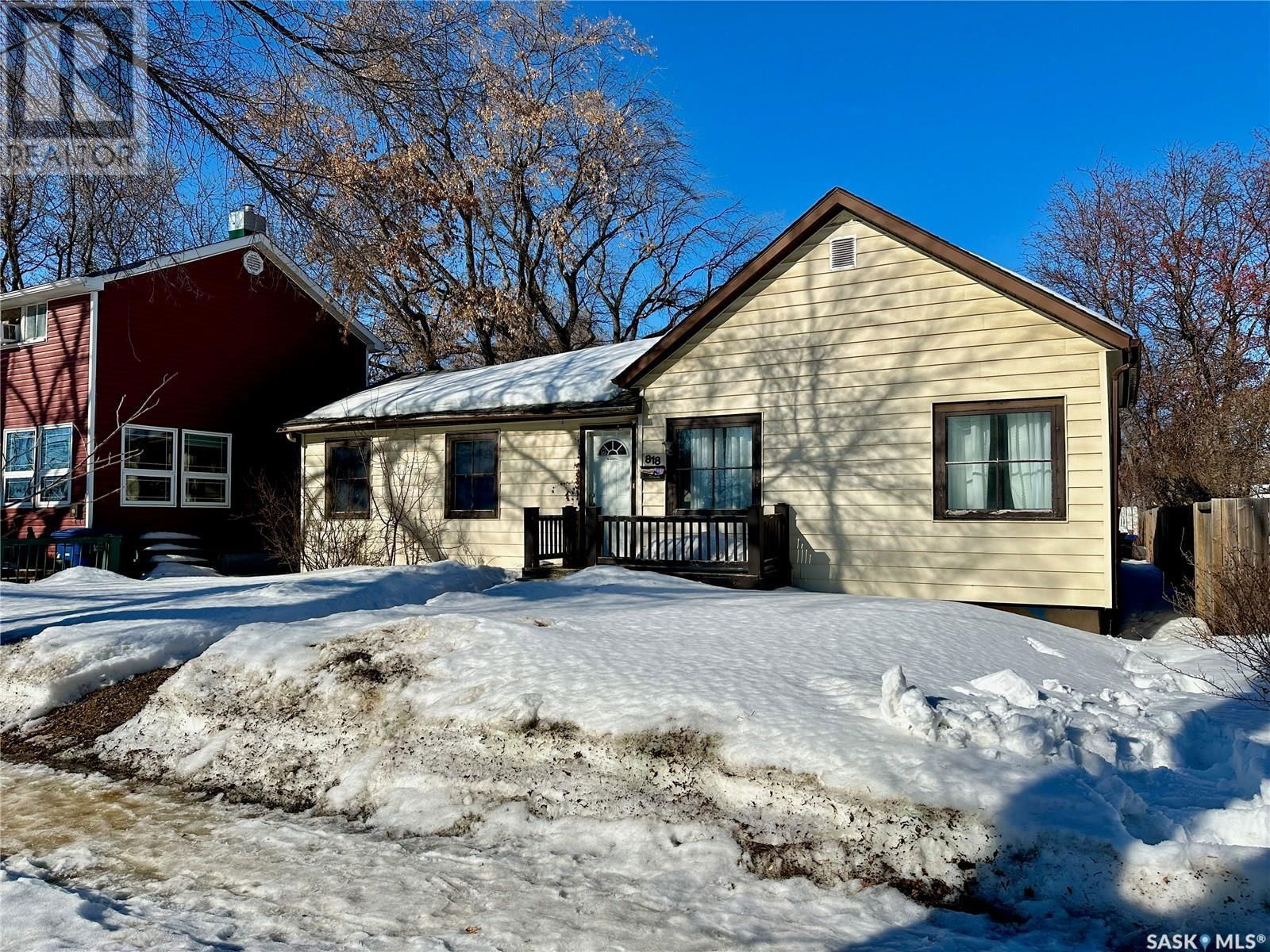 818 29th Street W Saskatoon, Saskatchewan