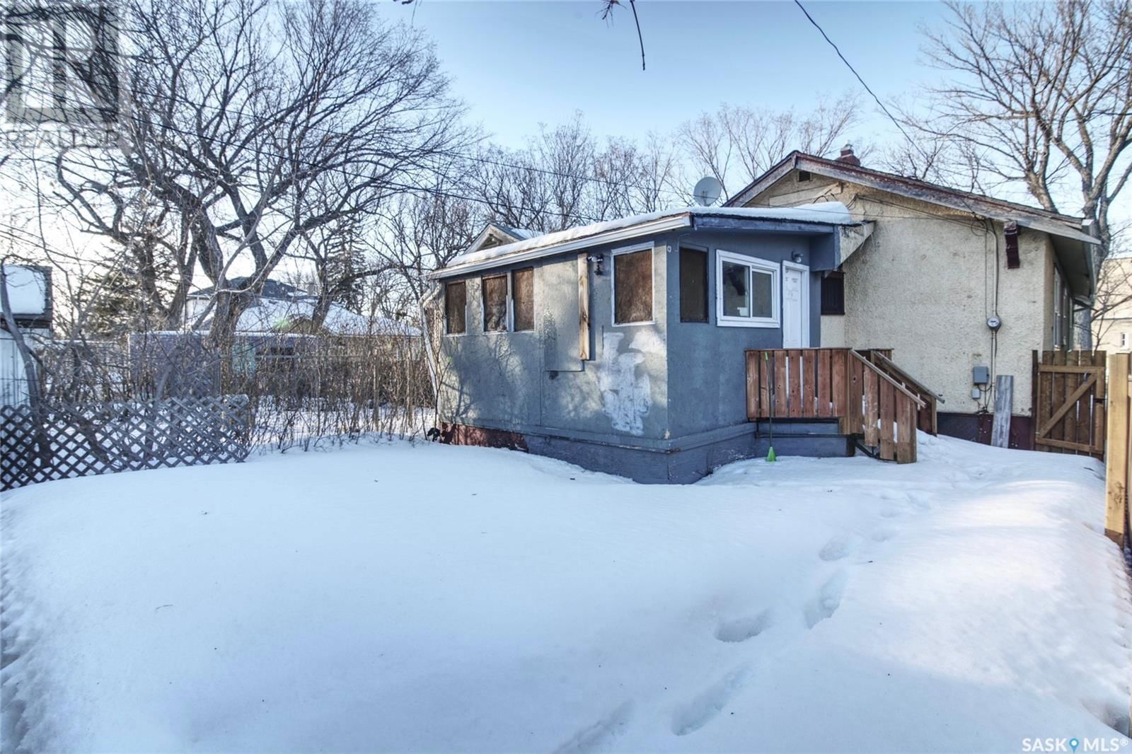 3235 Dewdney Avenue Regina, Saskatchewan