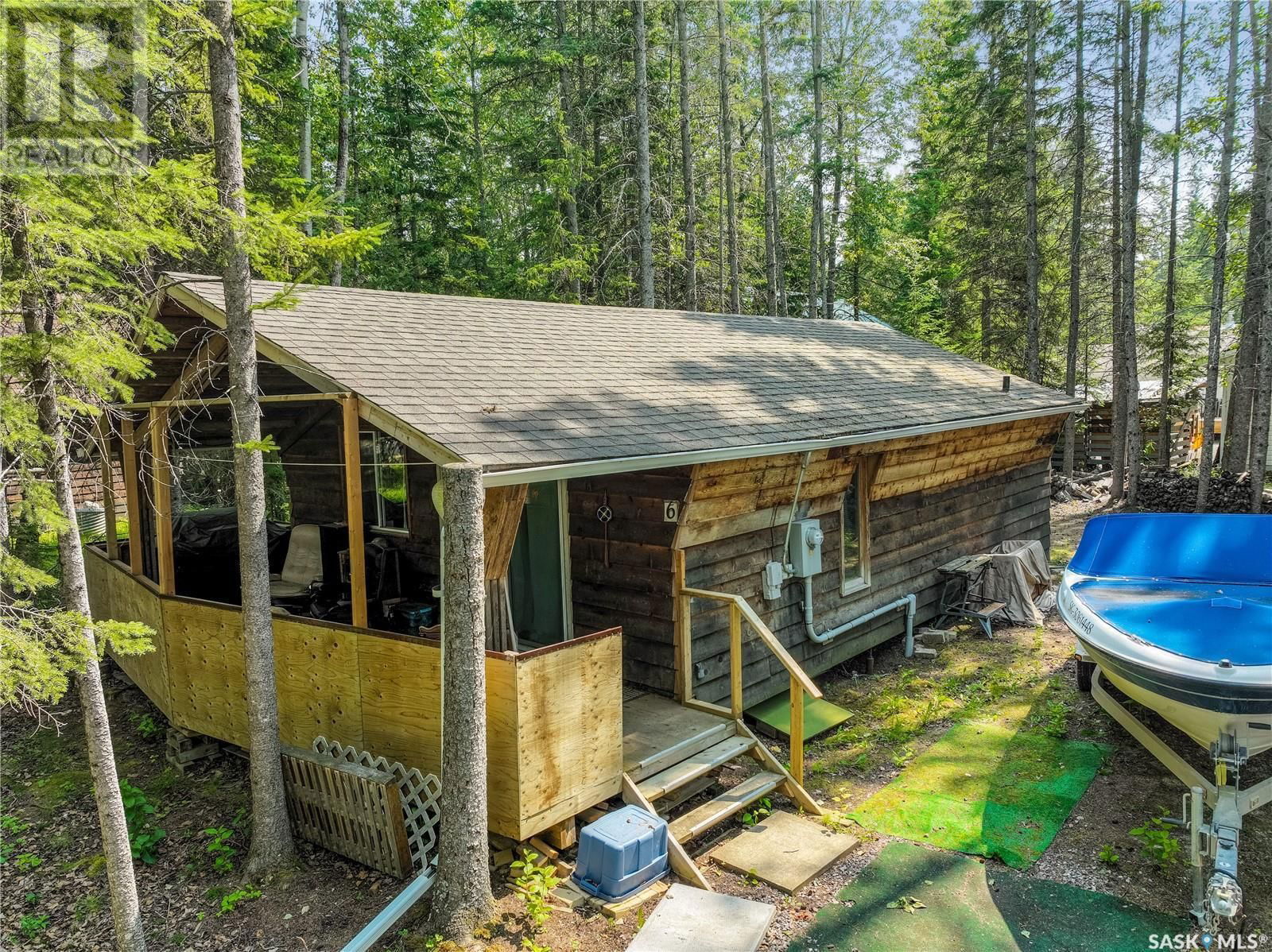 6 3RD AVENUE Image 15