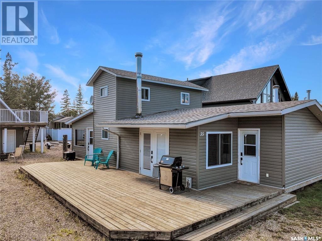 35 LAKEVIEW DRIVE Image 1