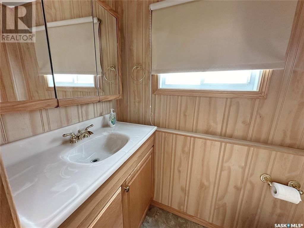 35 LAKEVIEW DRIVE Image 11