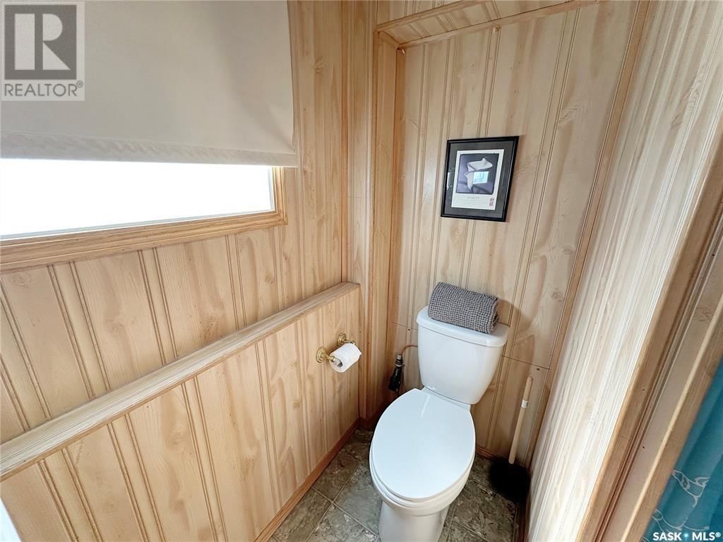 35 LAKEVIEW DRIVE Image 12