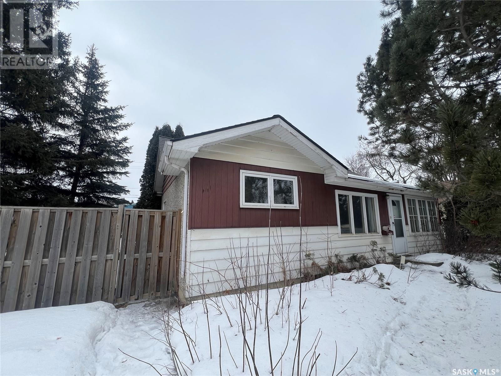 565 15th Street W Prince Albert, Saskatchewan