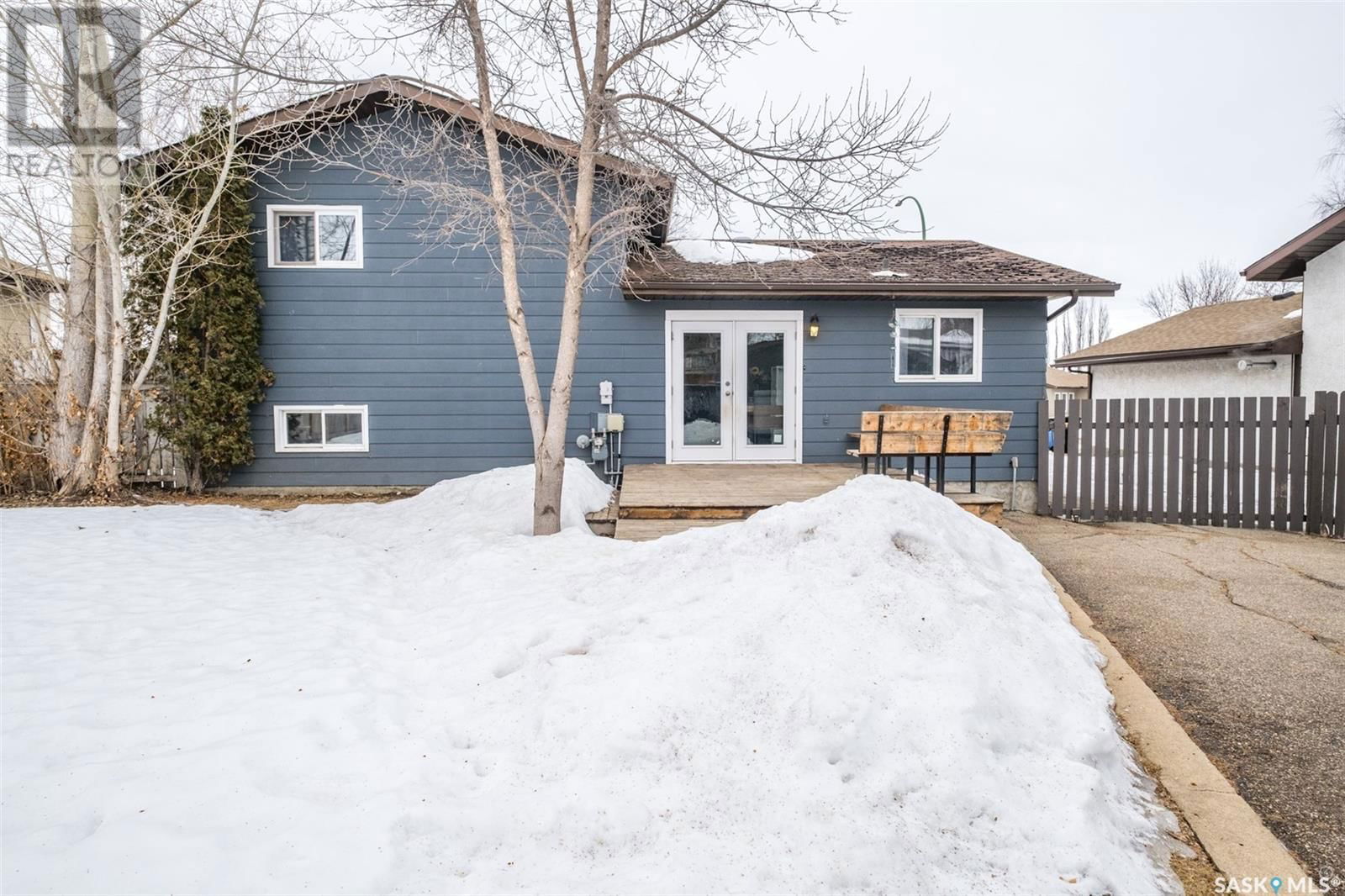 3295 Bliss Crescent Prince Albert, Saskatchewan