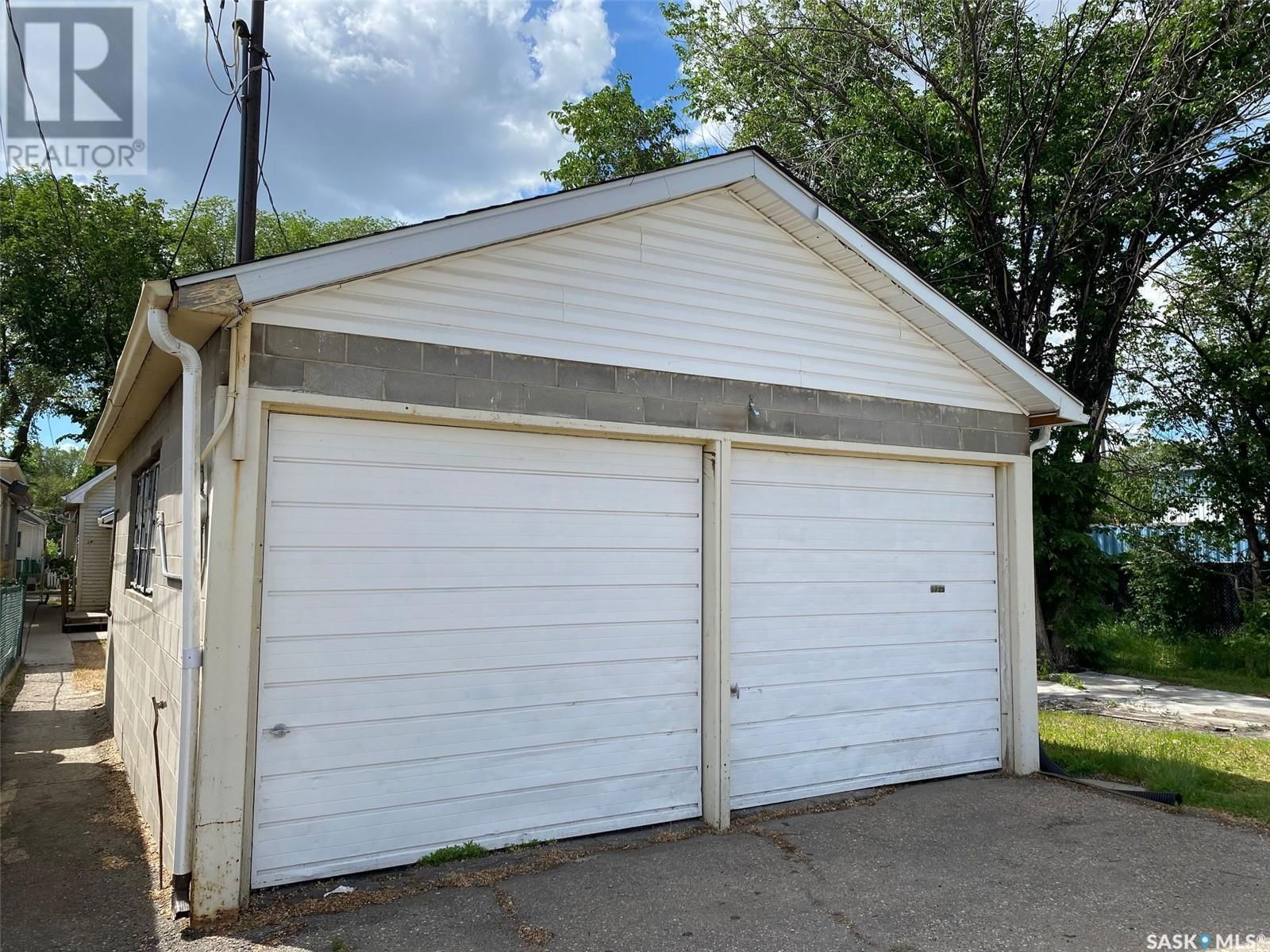 1725 Ottawa Street Regina, Saskatchewan