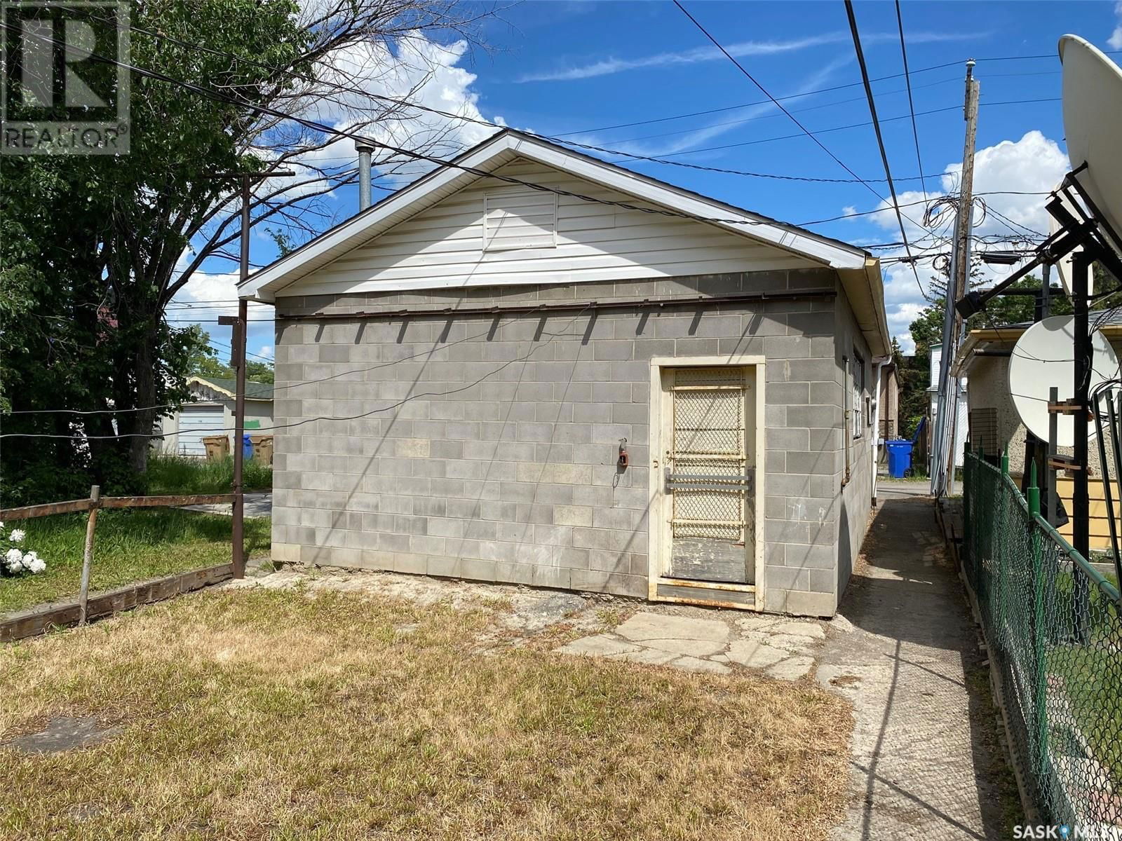 1725 Ottawa Street Regina, Saskatchewan