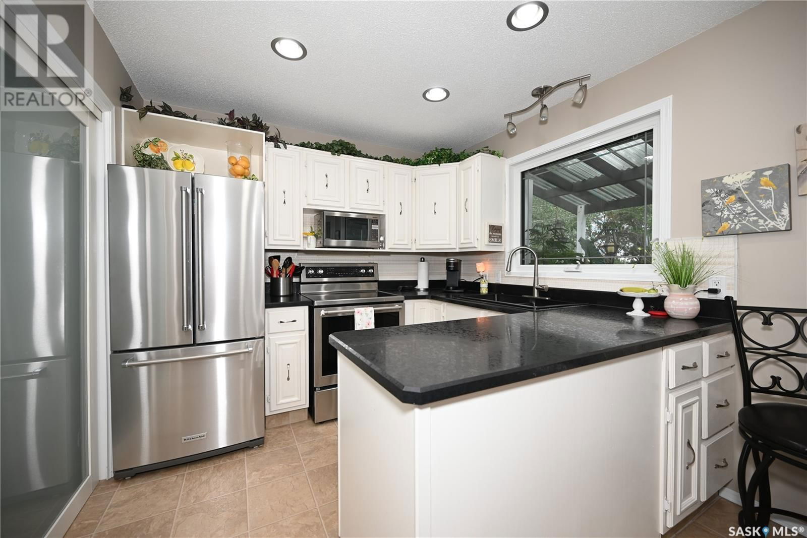 1275 VETERANS CRESCENT Image 13