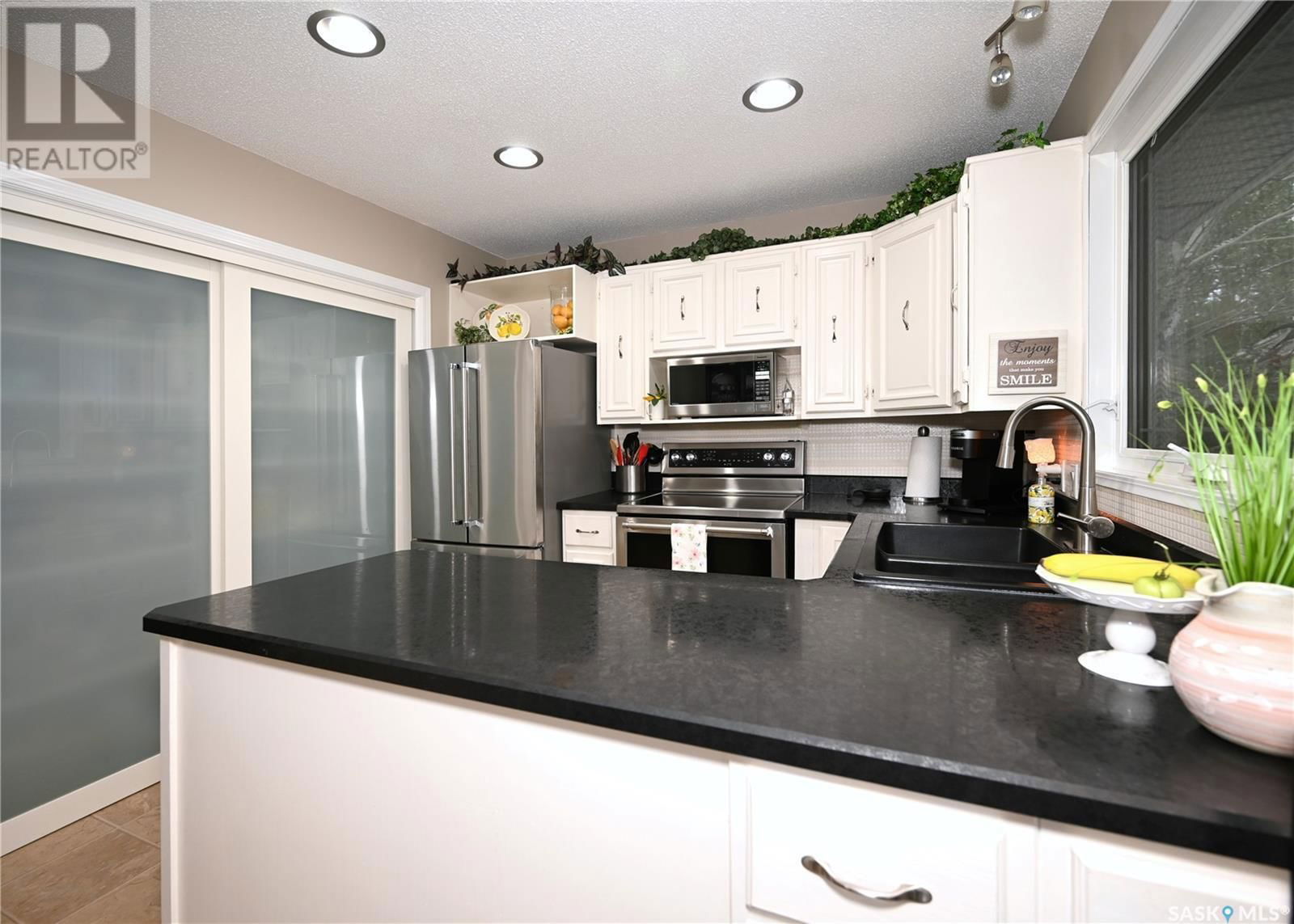 1275 VETERANS CRESCENT Image 15