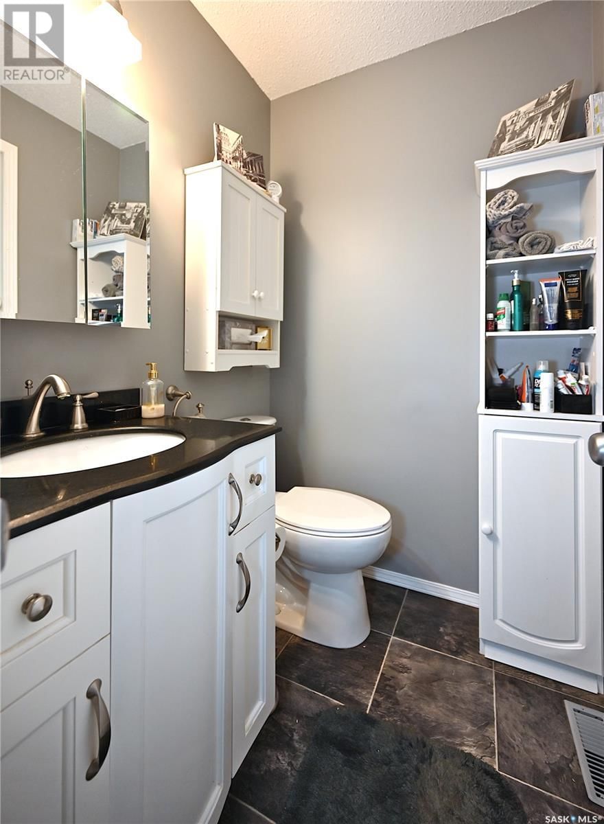 1275 VETERANS CRESCENT Image 18