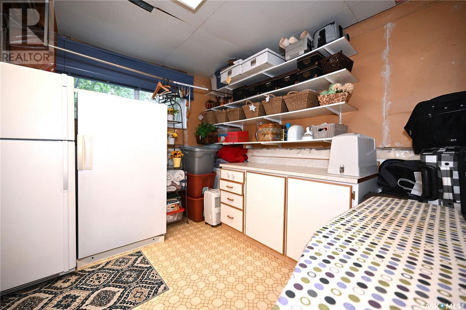 1275 VETERANS CRESCENT Image 31