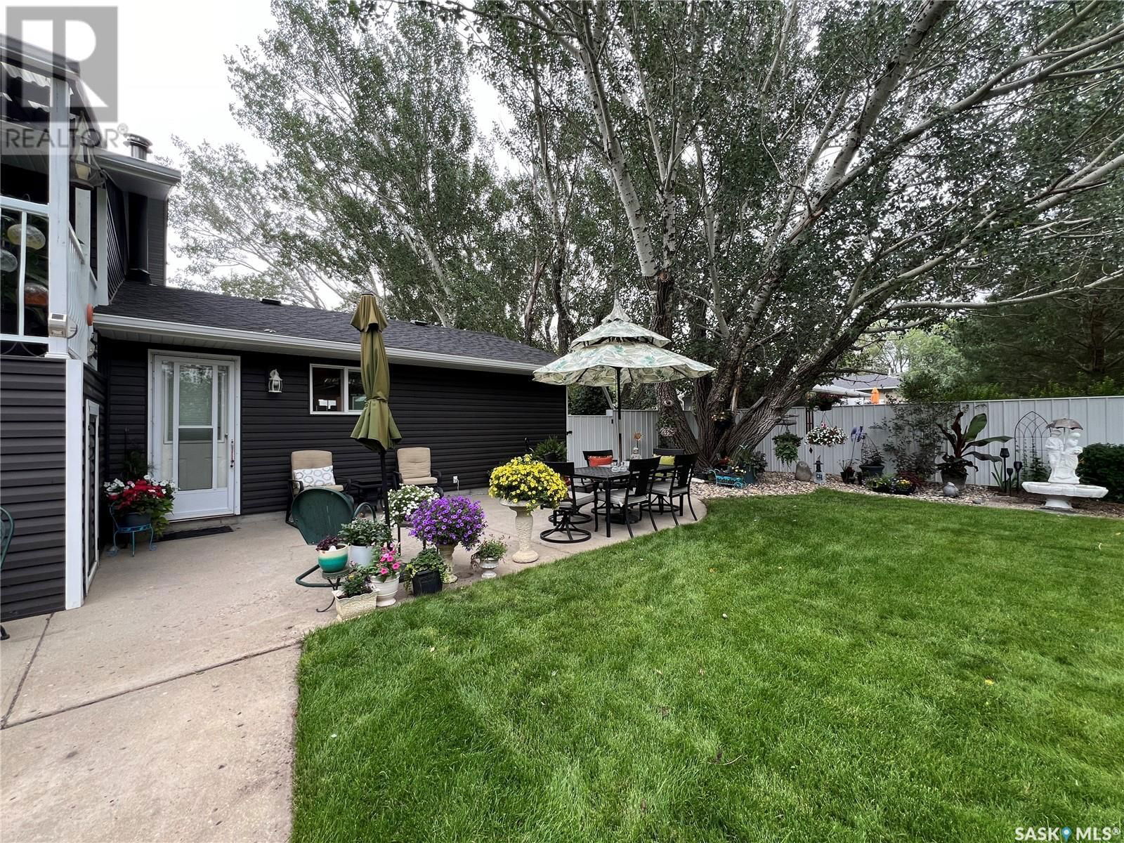 1275 VETERANS CRESCENT Image 36