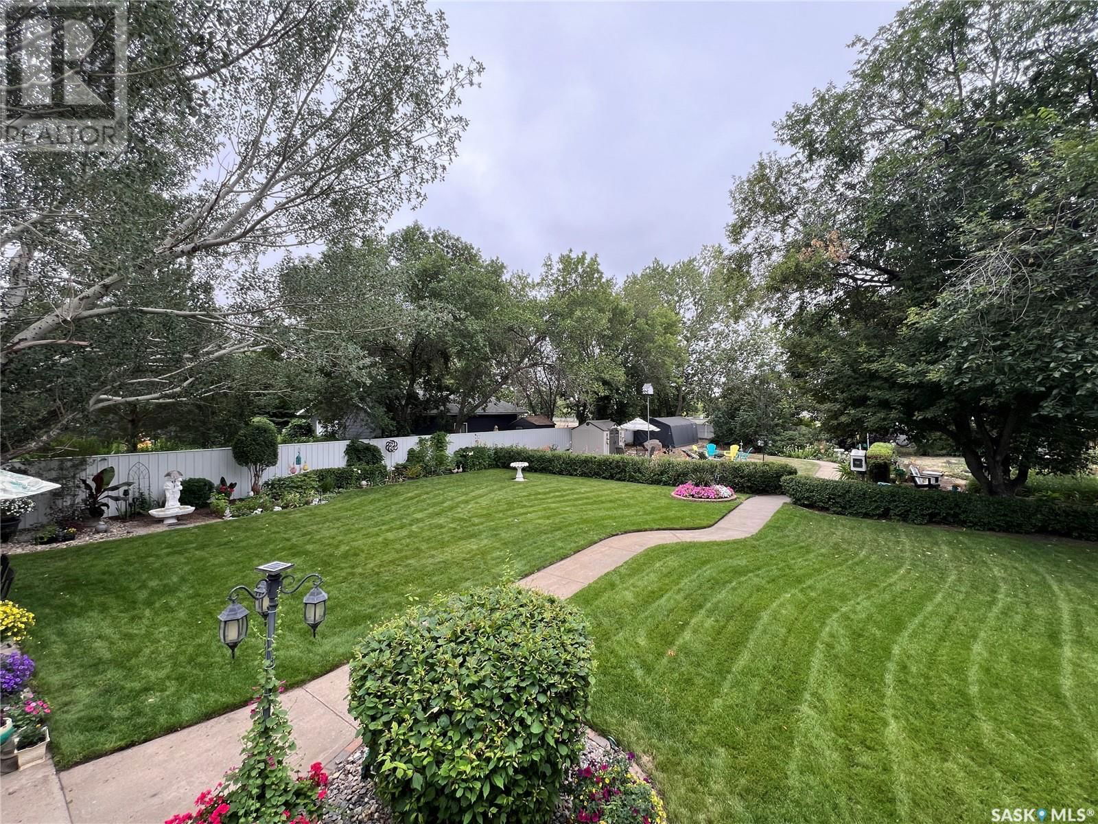 1275 VETERANS CRESCENT Image 39