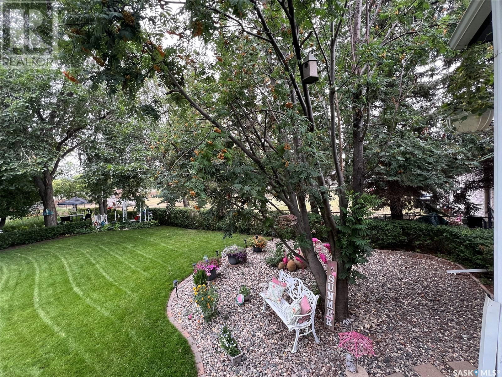 1275 VETERANS CRESCENT Image 47