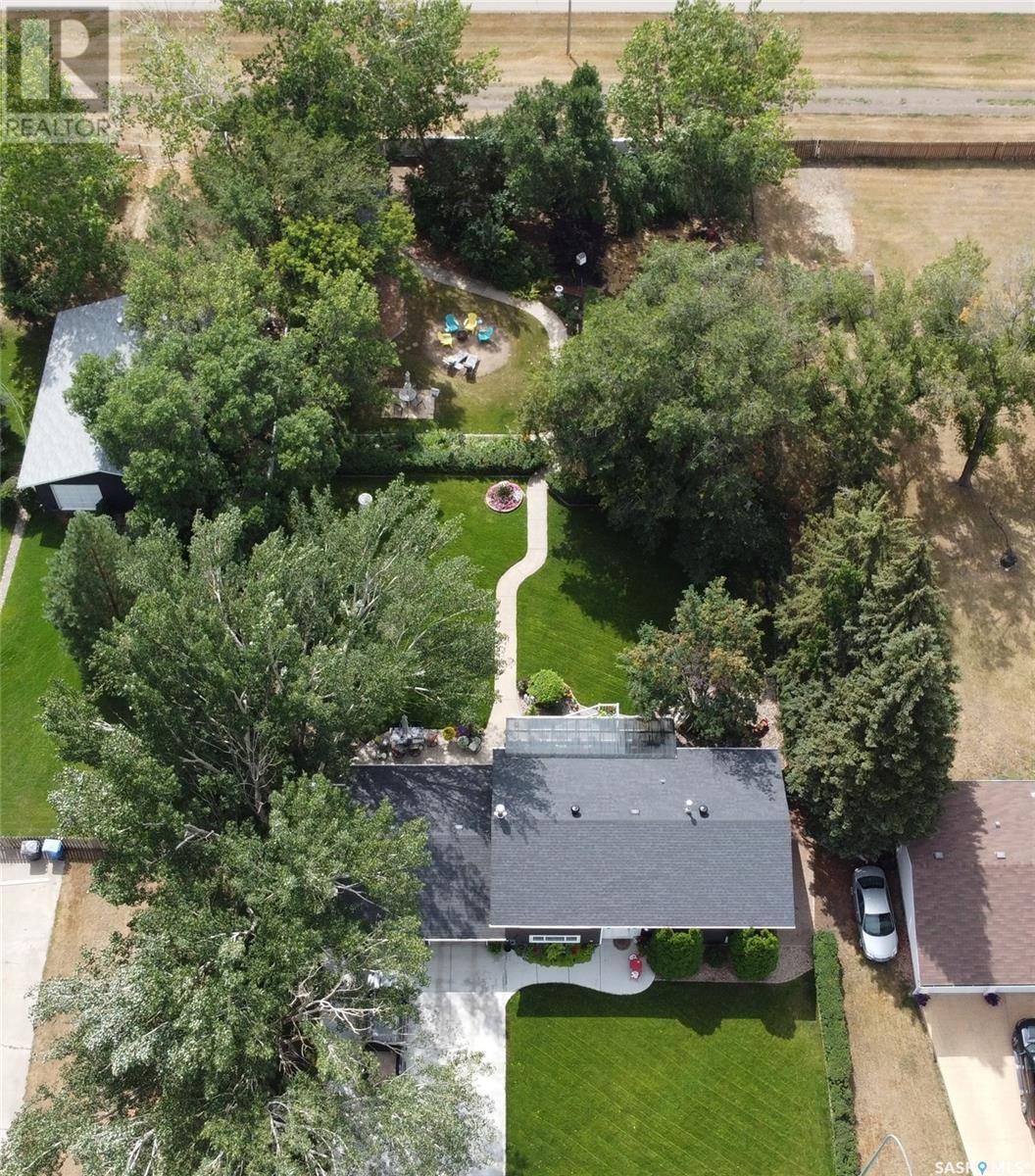1275 VETERANS CRESCENT Image 50