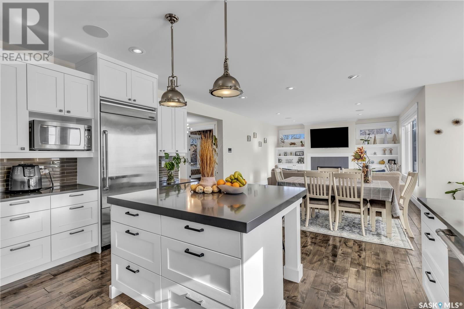 438 HORLICK MANOR Image 17