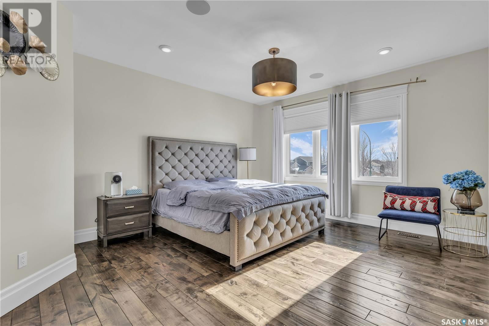 438 HORLICK MANOR Image 28