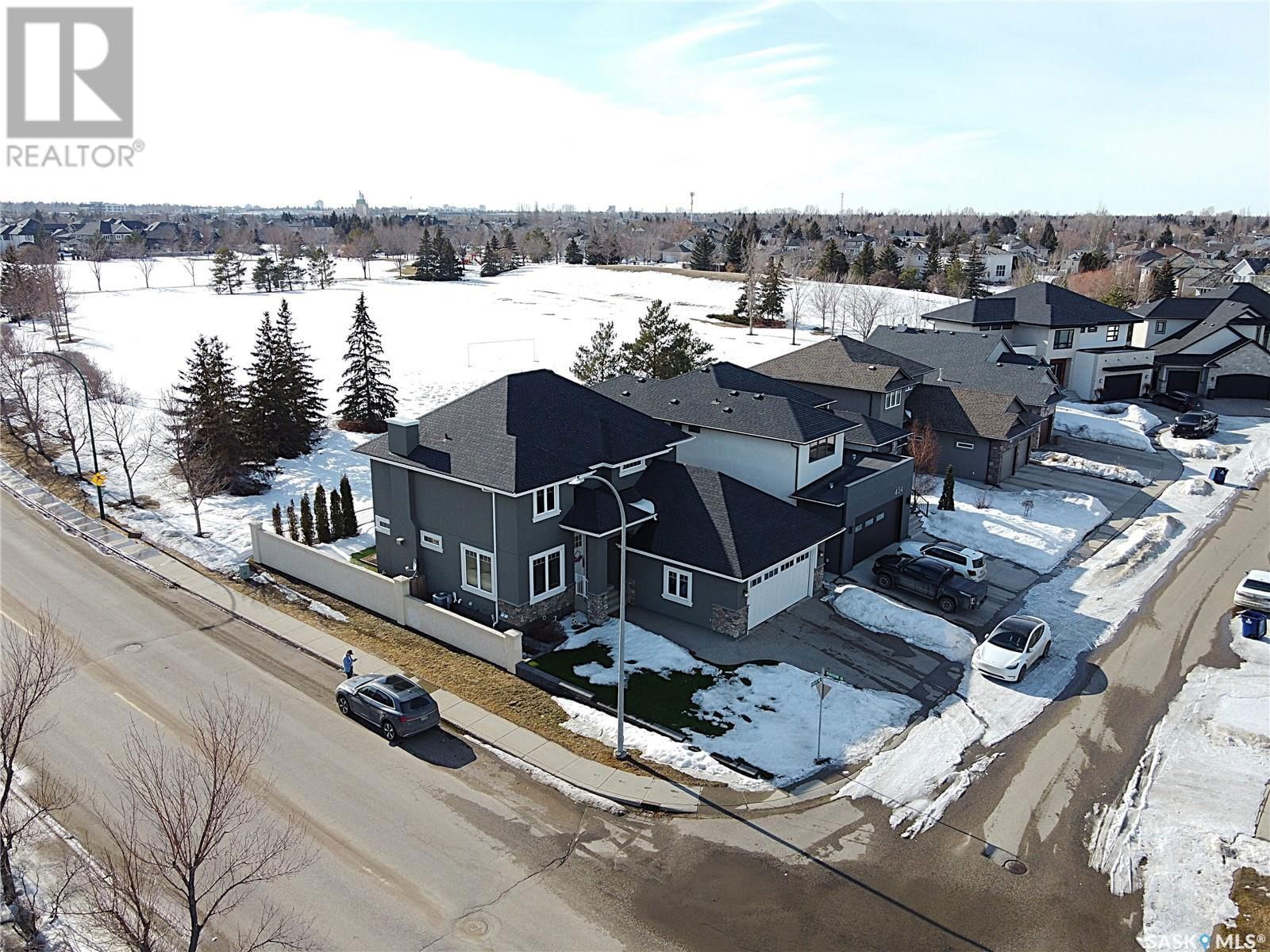 438 HORLICK MANOR Image 3