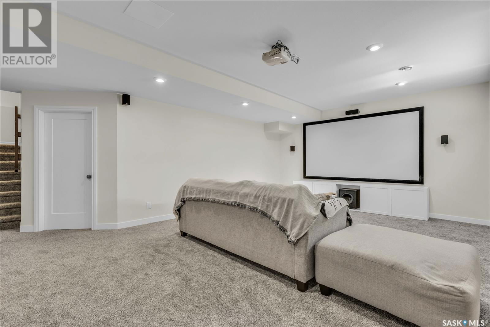 438 HORLICK MANOR Image 36