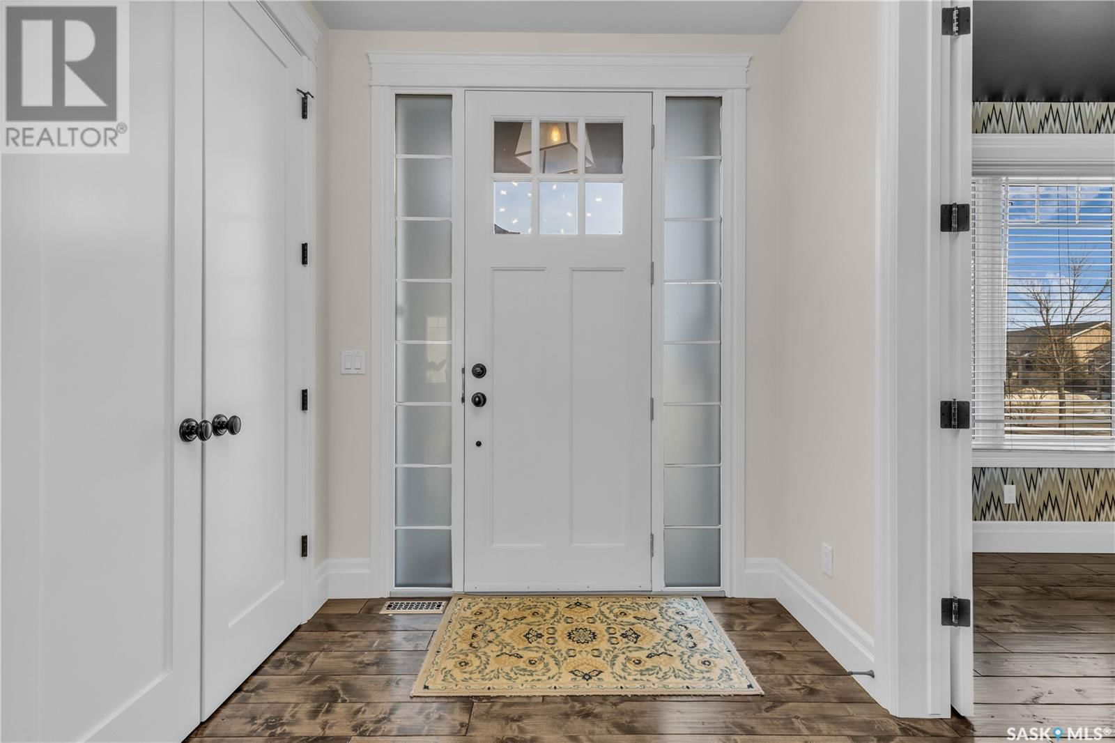 438 HORLICK MANOR Image 4