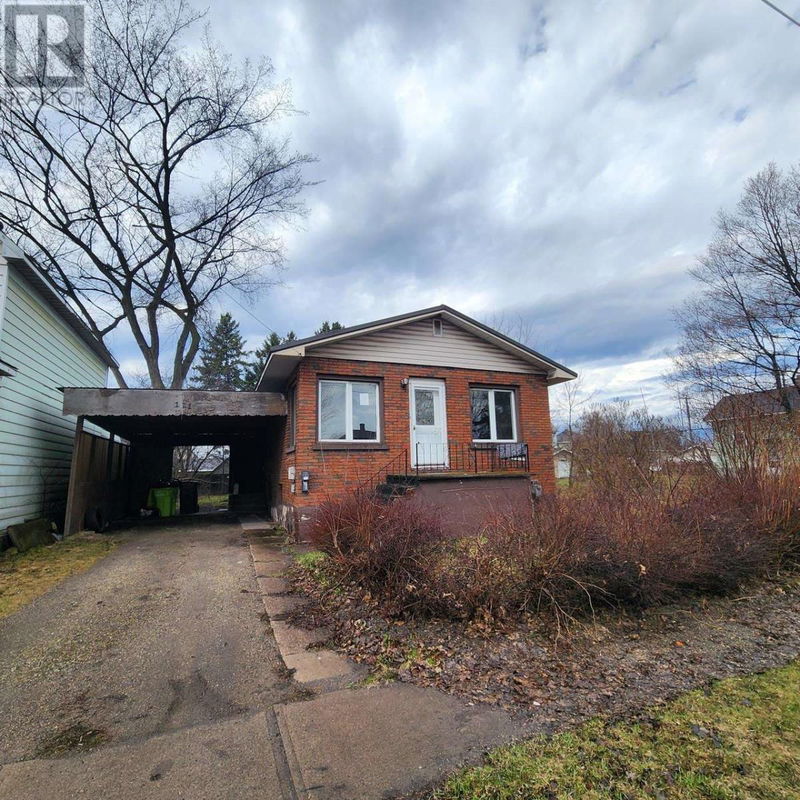 111 Letcher ST  Sault Ste Marie, P6C4X7 | Image 1