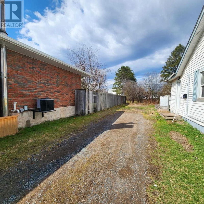 385 Whitney AVE  Sault Ste Marie, P6C5M3 | Image 26