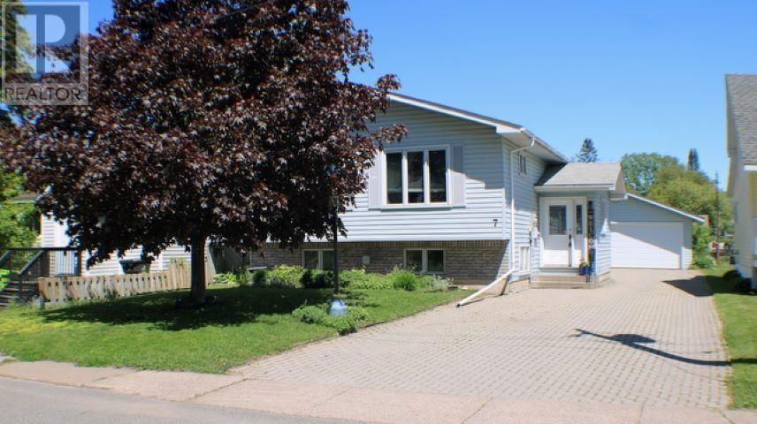 7 Wilcox AVE Image 32